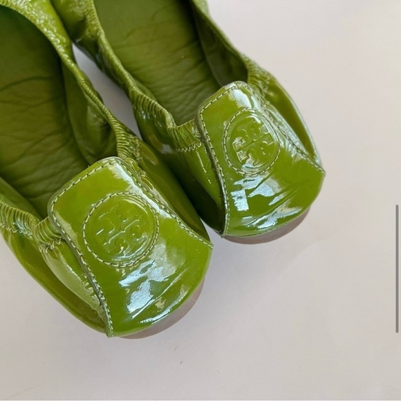  Tory Burch, Eddie Flats, ballet Kelly Green size 7 - Picture 4 of 8